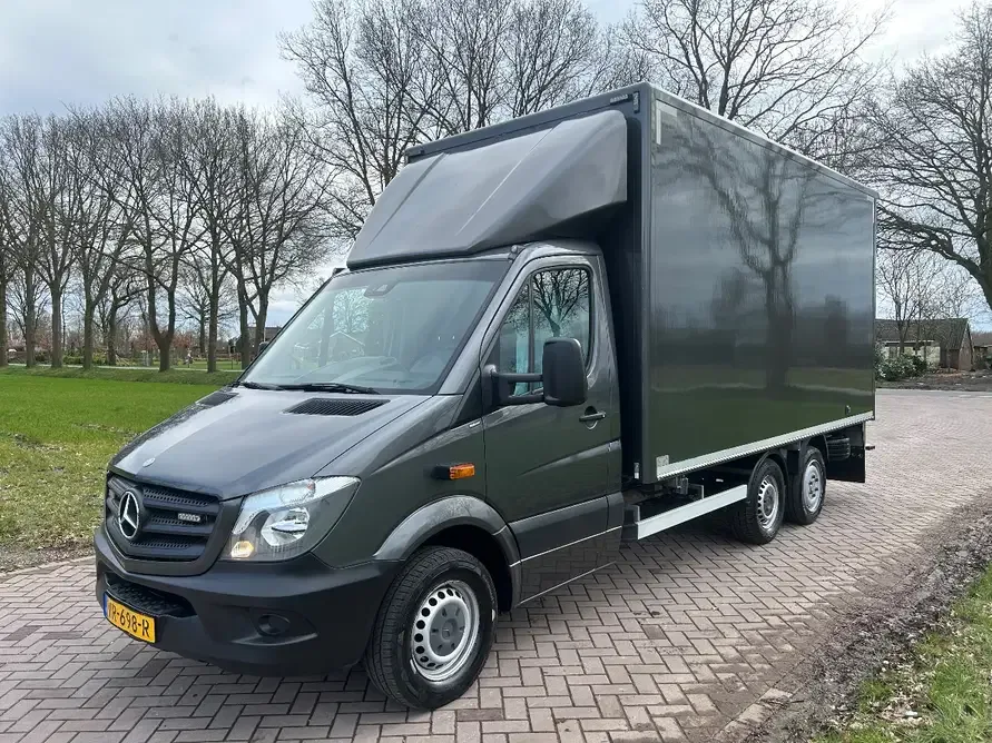 Mercedes-Benz Sprinter (2015) — foto 1