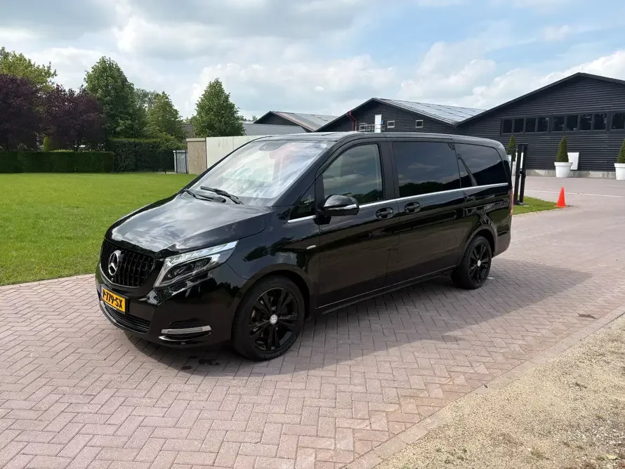 Mercedes-Benz V-Klasse (2015) — foto 1