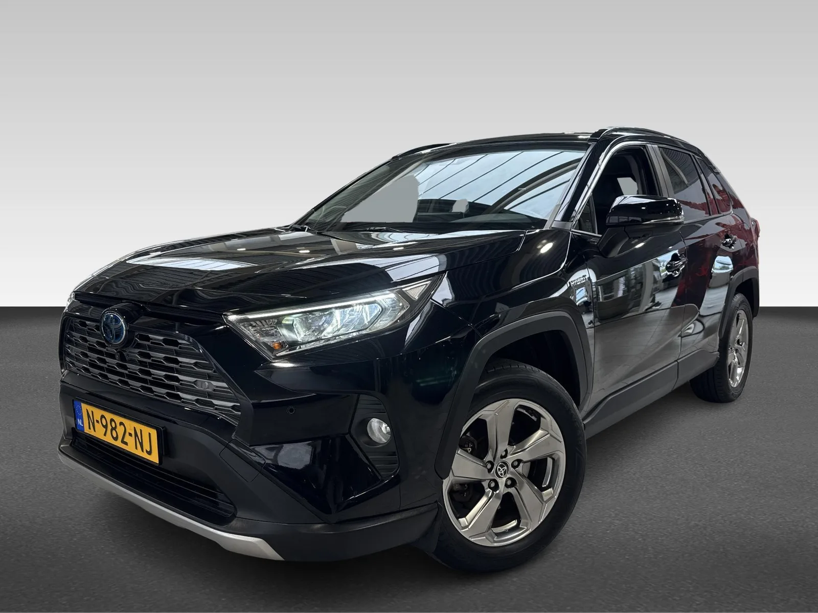 Toyota RAV4 (2022) — foto 1