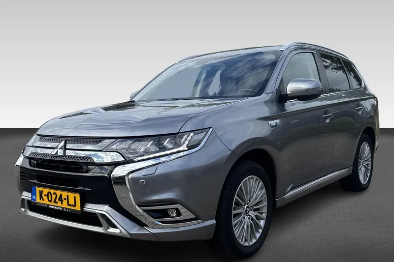 Mitsubishi Outlander (2021)