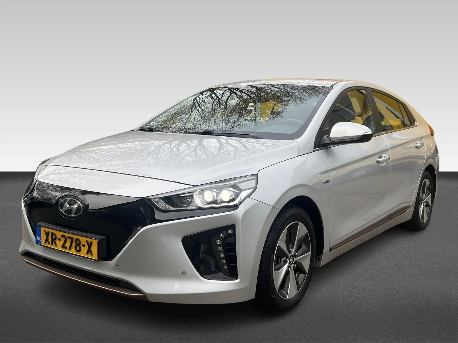 Hyundai Ioniq (2019) — foto 1