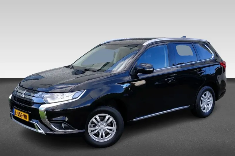 Mitsubishi Outlander (2021)
