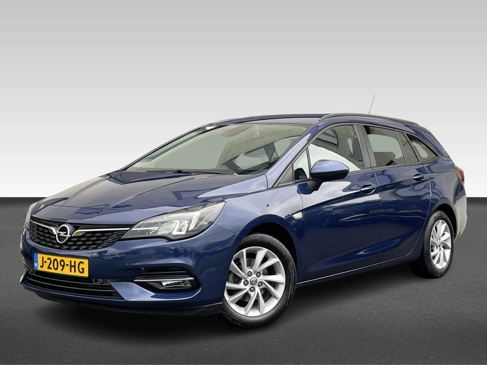 Opel Astra (2020) — foto 1