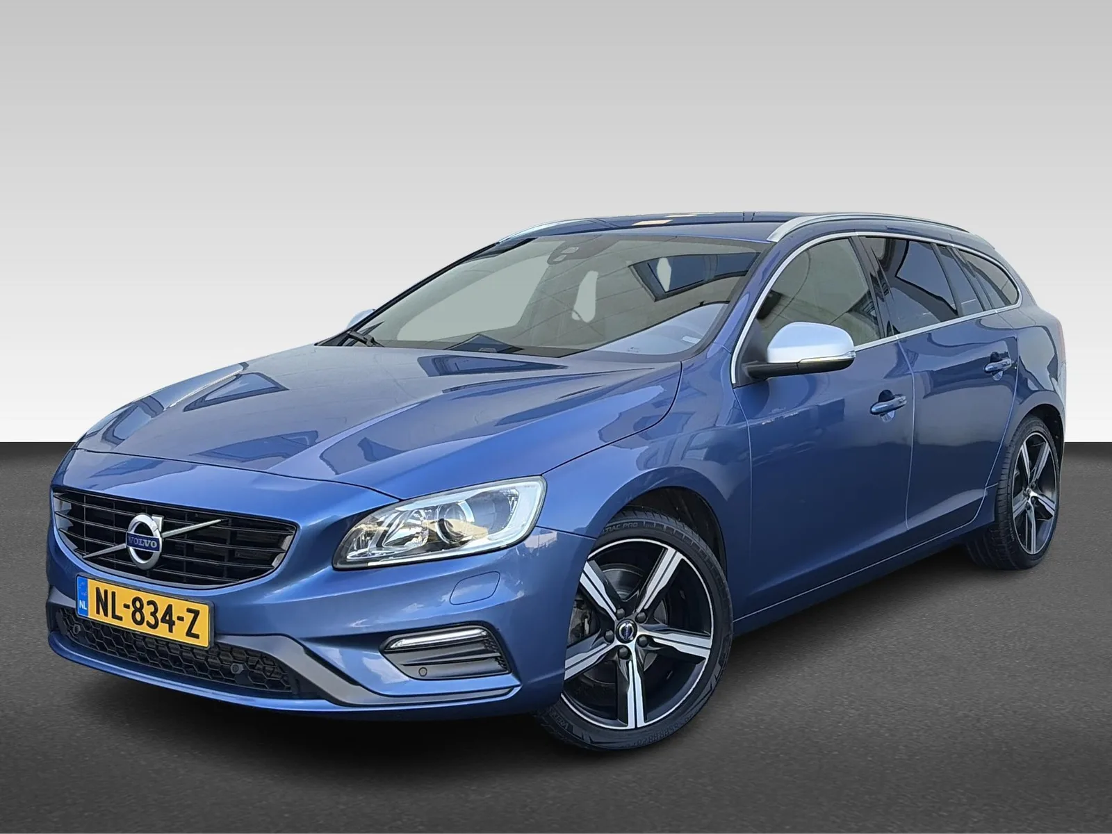 Volvo V60 (2017) — foto 1