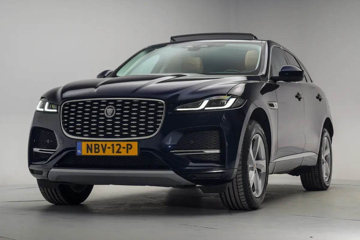 Jaguar F-Pace (2023) — foto 1