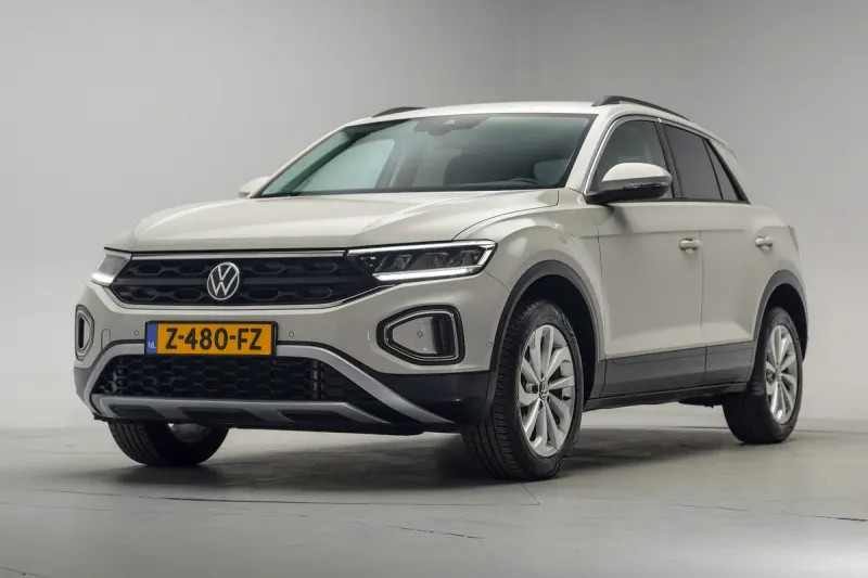 Volkswagen T-Roc (2024)