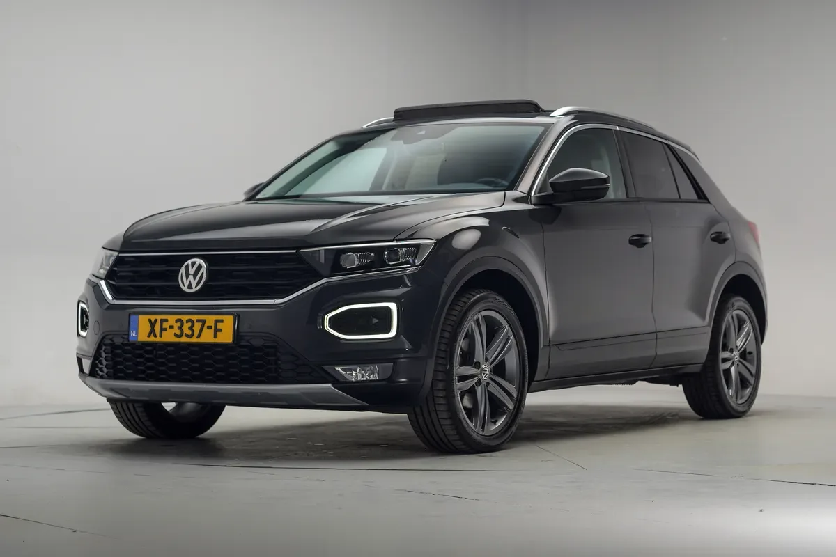 Volkswagen T-Roc (2019) — foto 1