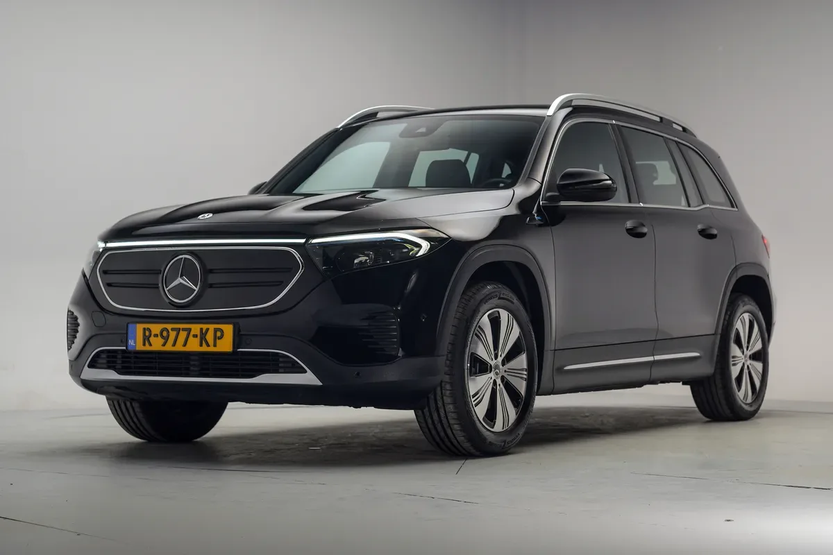 Mercedes-Benz EQB (2022) — foto 1