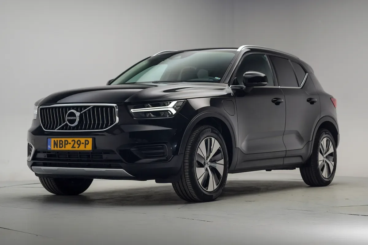 Volvo XC40 (2022) — foto 1
