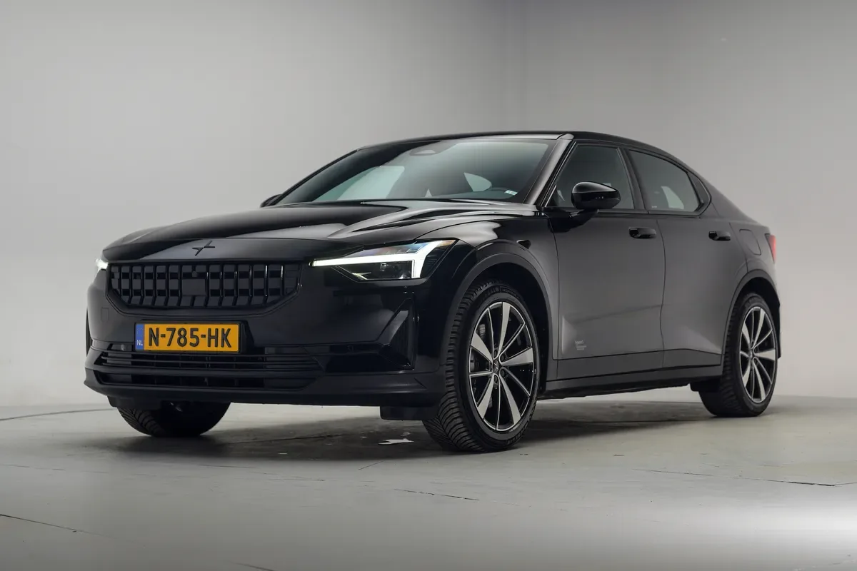 Polestar 2 (2021) — foto 1