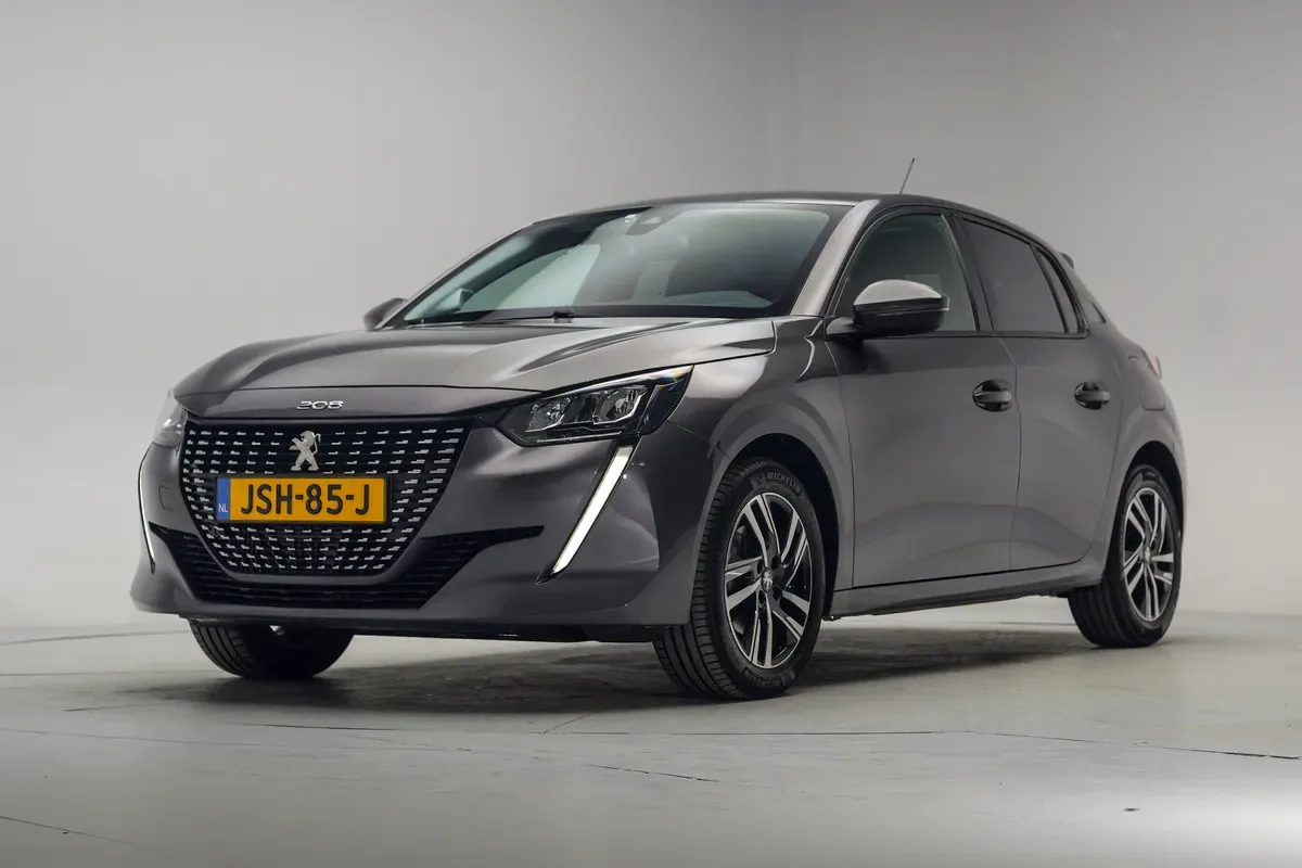 Peugeot 208 (2021) — foto 1