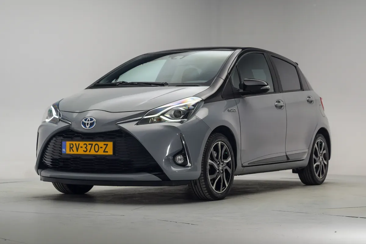 Toyota Yaris (2018) — foto 1