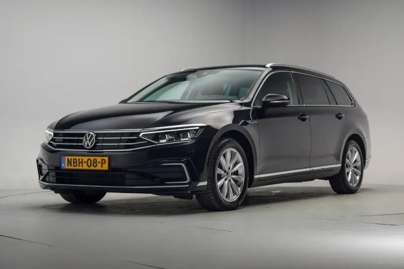 Volkswagen Passat (2022)