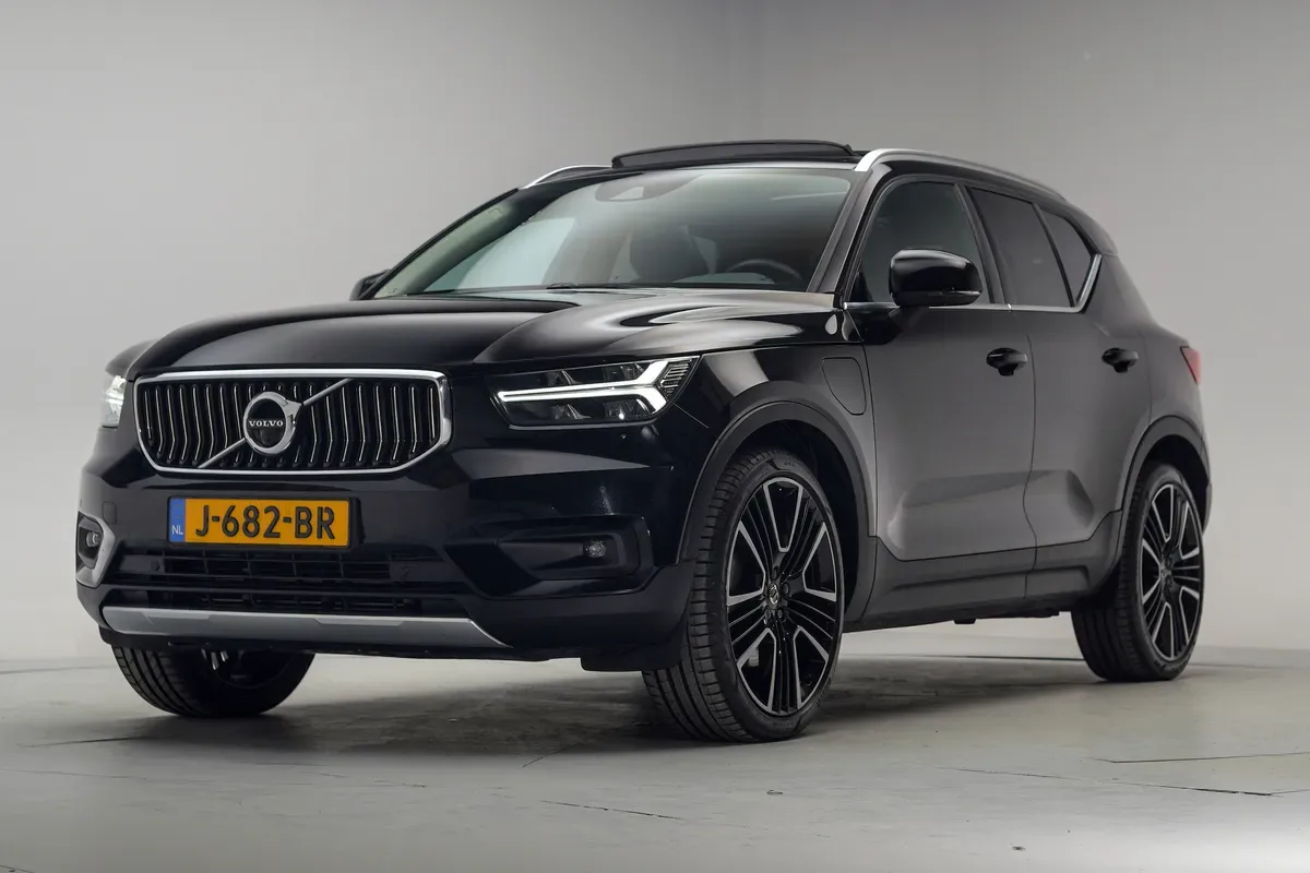 Volvo XC40 (2020) — foto 1