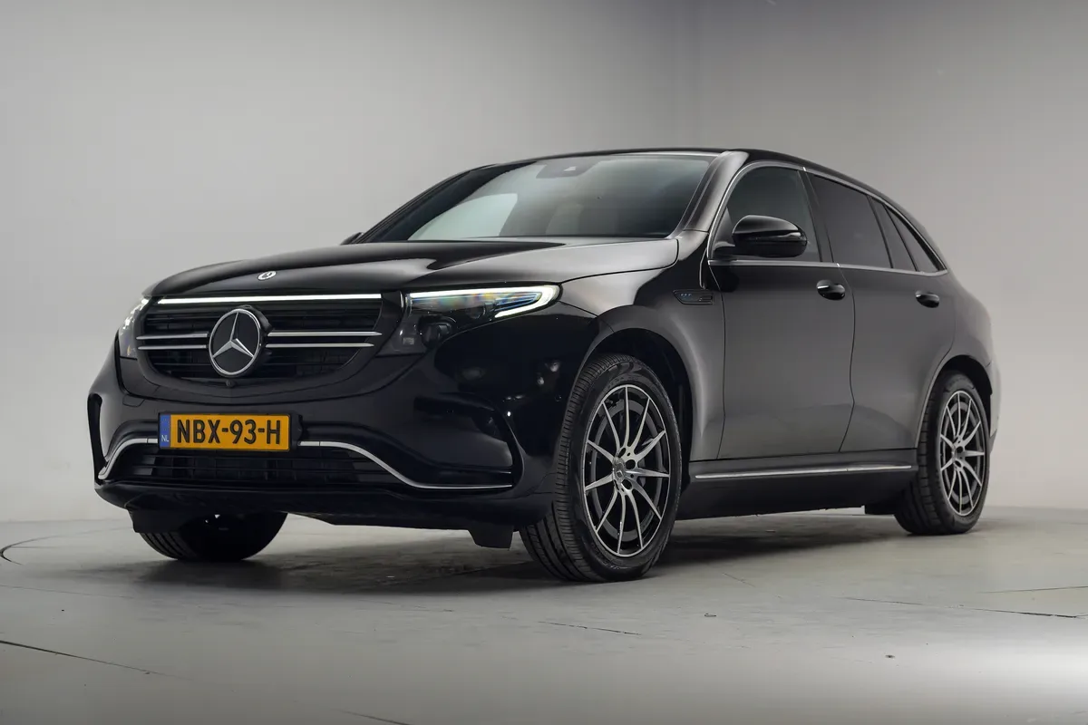 Mercedes-Benz EQC (2022) — foto 1