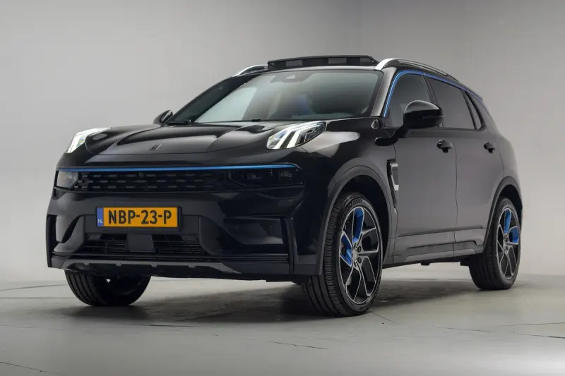 Lynk & Co 01 (2024)