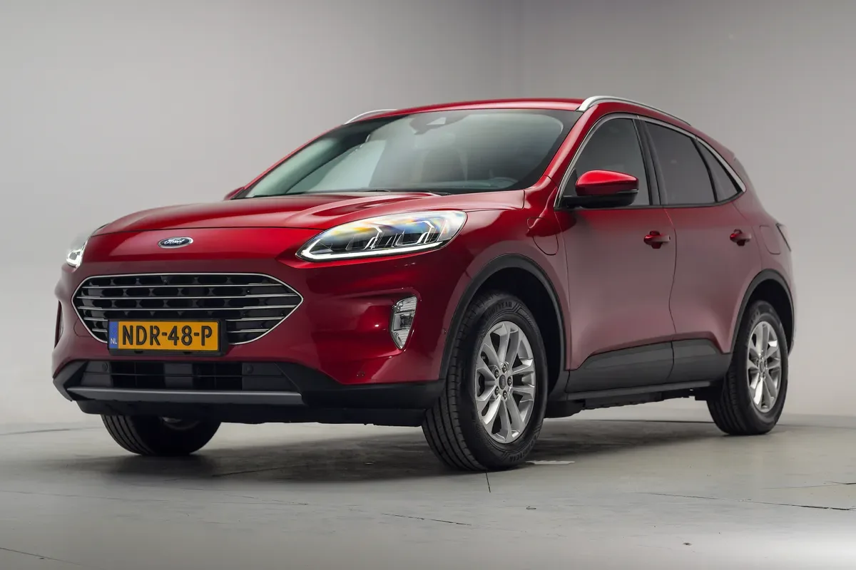 Ford Kuga (2022) — foto 1