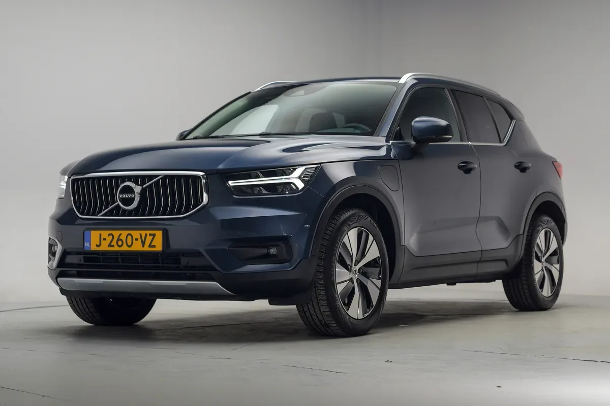 Volvo XC40 (2020) — foto 1