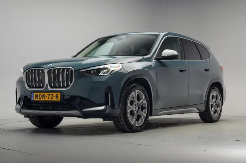BMW iX1 (2023)