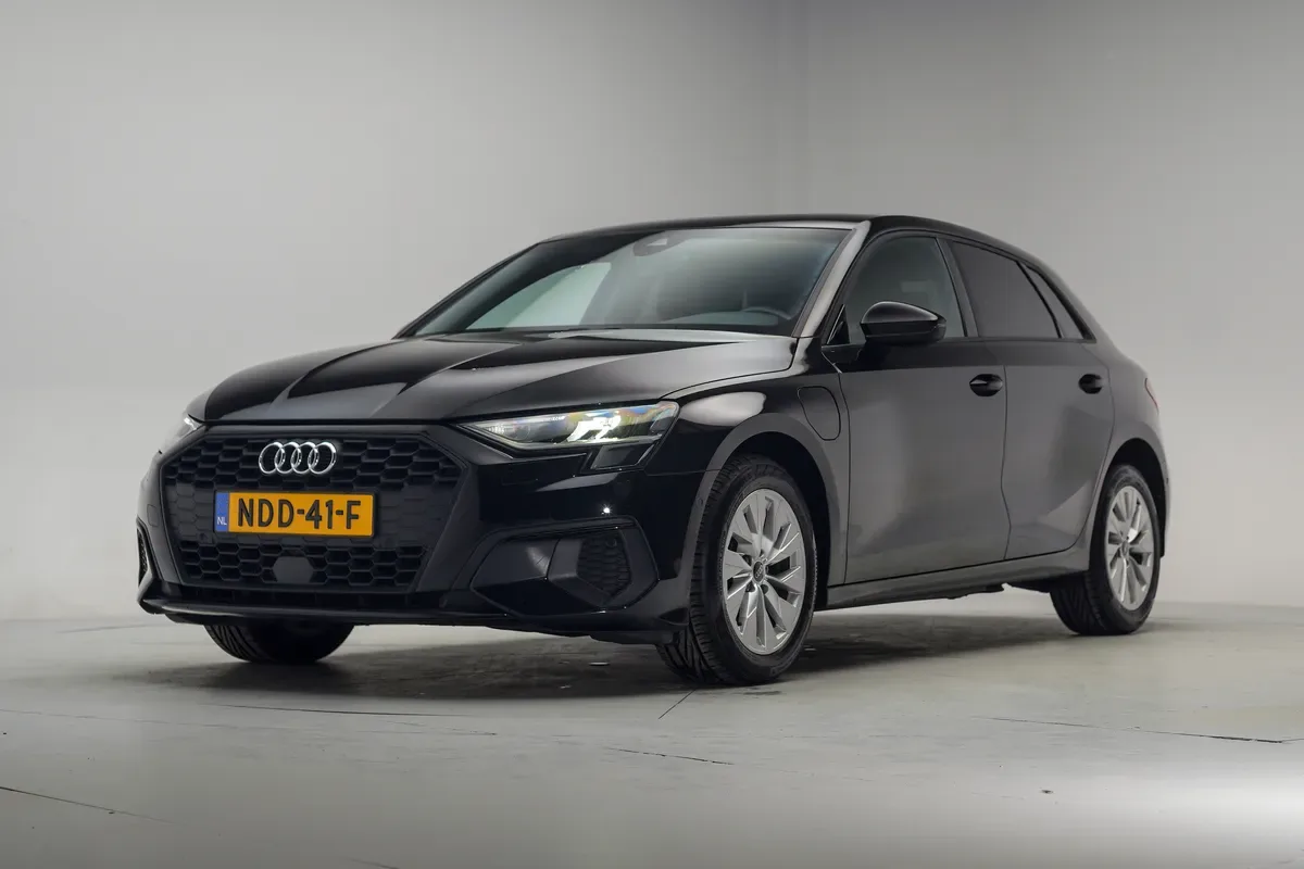 Audi A3 (2021) — foto 1