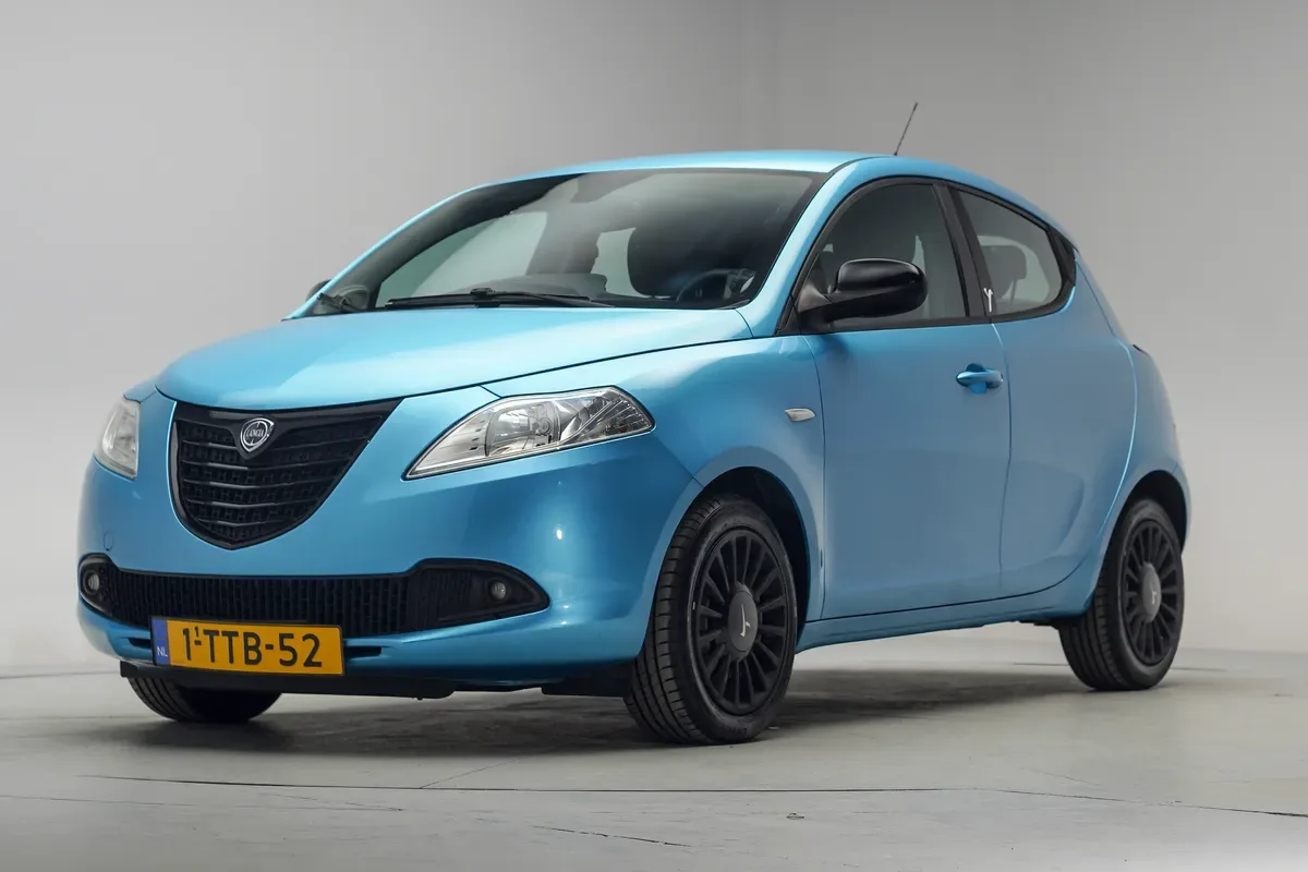 Lancia Ypsilon (2014) — foto 1