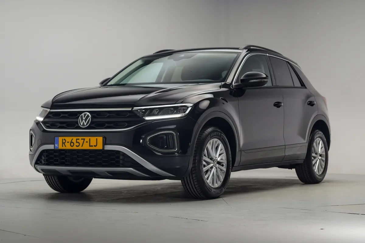 Volkswagen T-Roc (2022) — foto 1