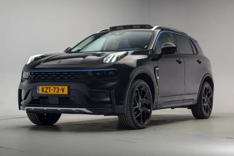 Lynk & Co 01 (2022)