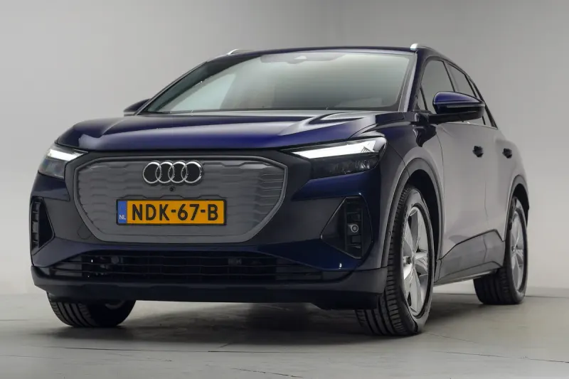 Audi Q4 e-tron (2023)
