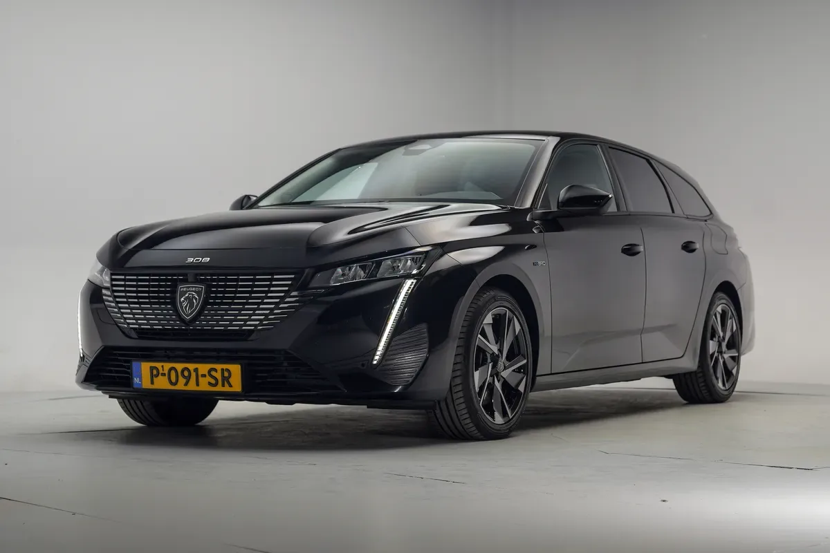 Peugeot 308 (2022) — foto 1