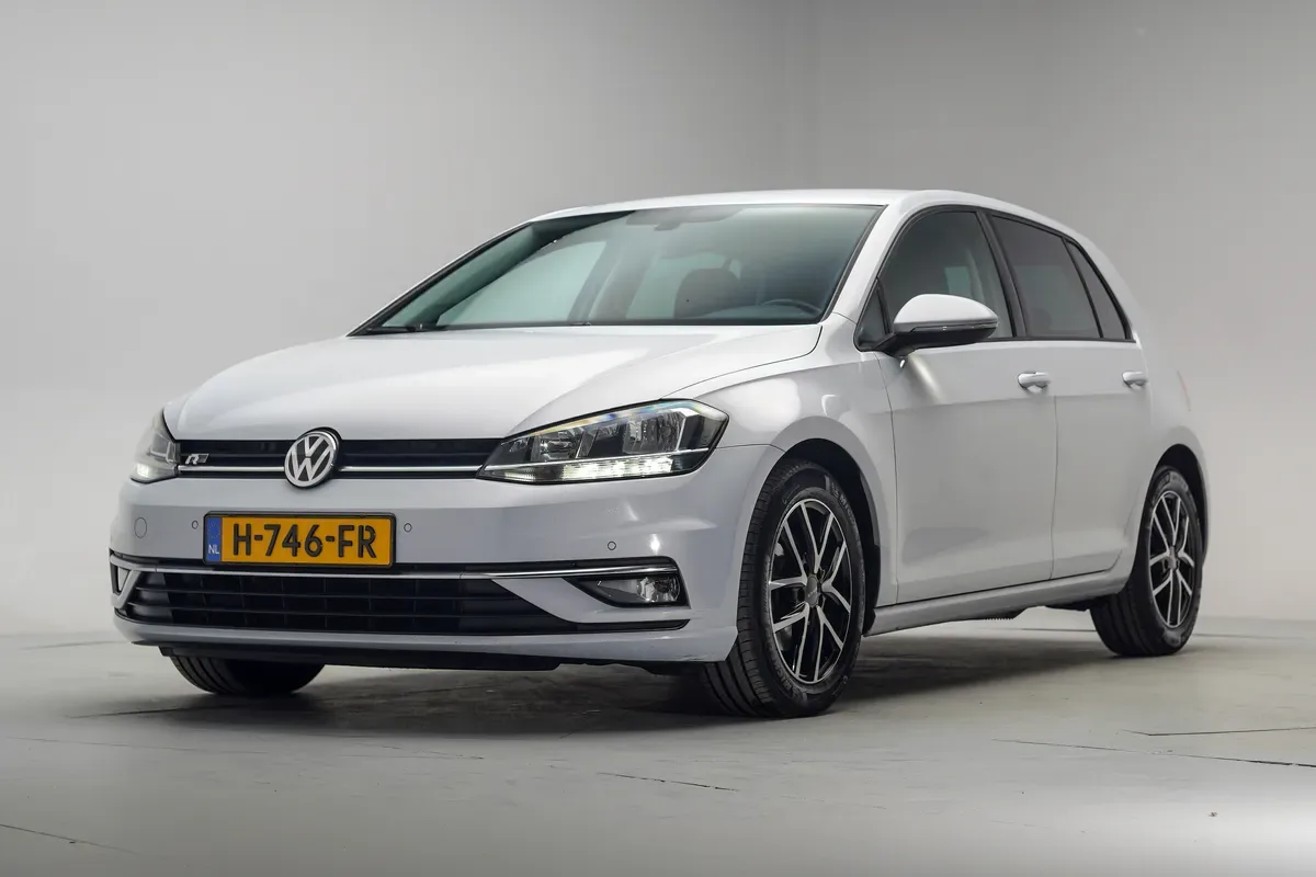 Volkswagen Golf (2017) — foto 1