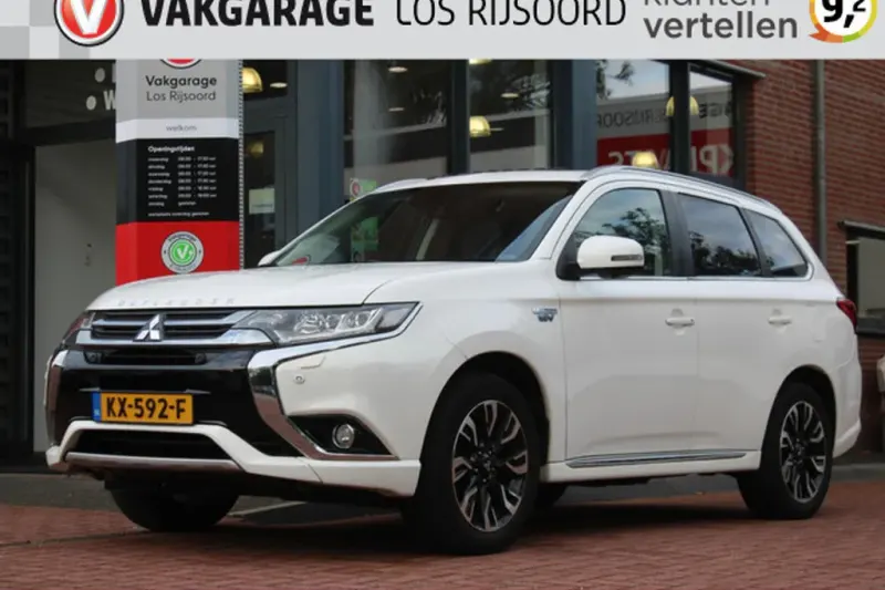 Mitsubishi Outlander (2015)