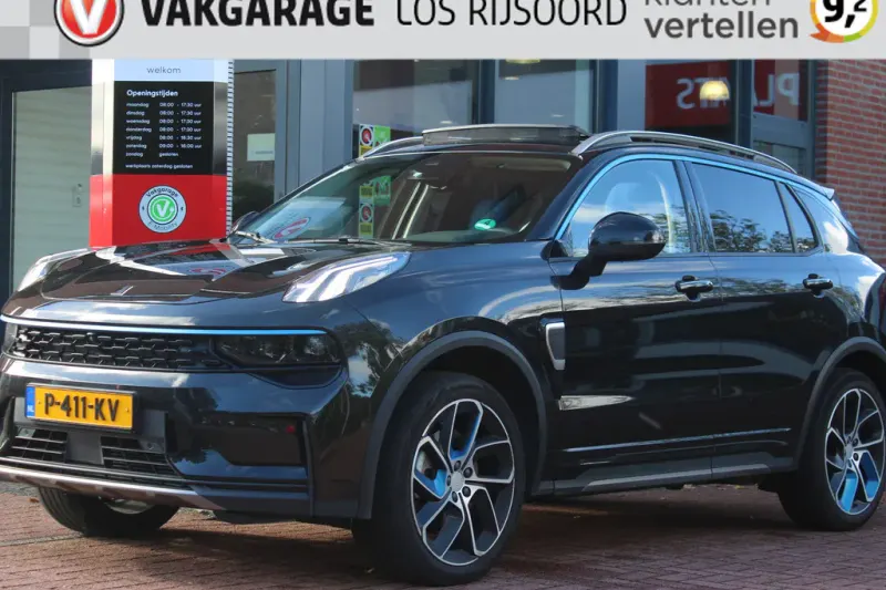 Lynk & Co 01 (2022)