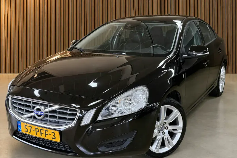 Volvo S60 (2011)