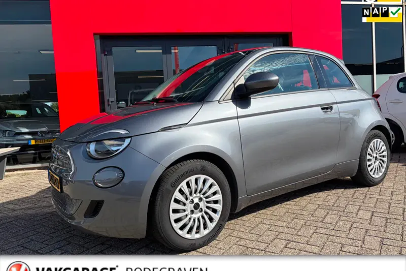 Fiat 500 (2022)