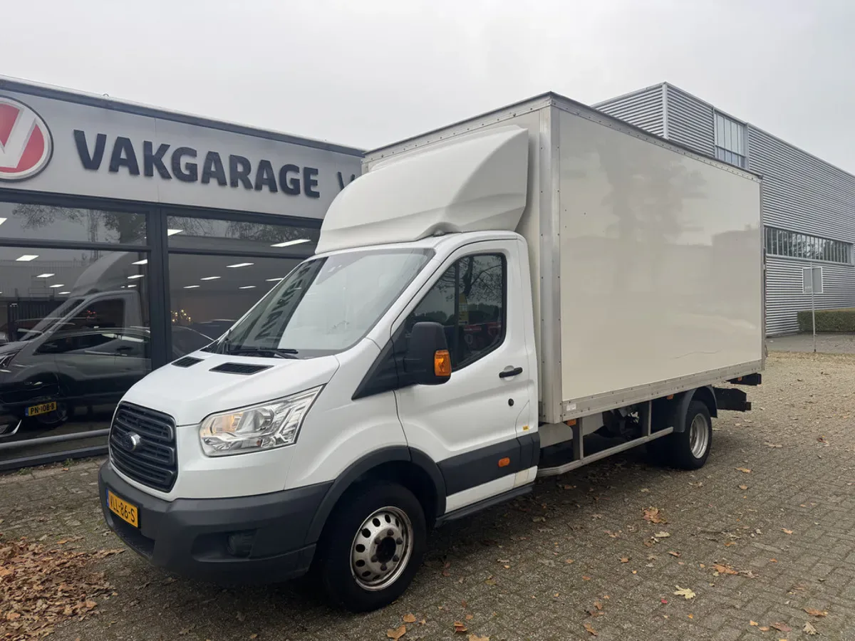 Ford Transit (2017) — foto 1