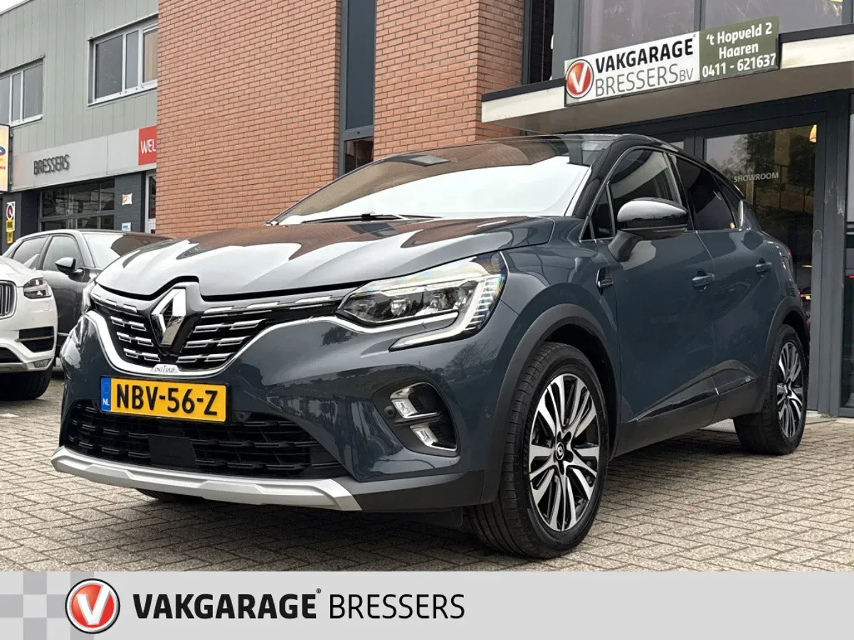 Renault Captur (2022) — foto 1