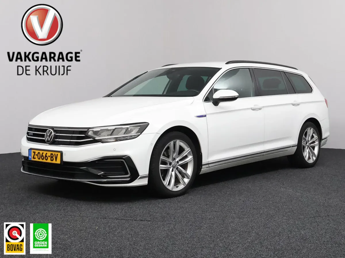 Volkswagen Passat (2021) — foto 1