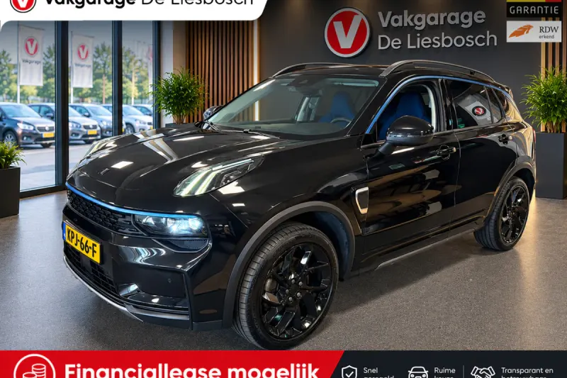 Lynk & Co 01 (2021)