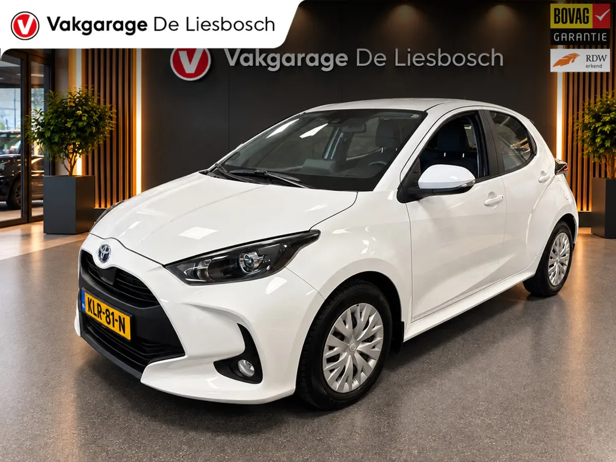 Toyota Yaris (2022) — foto 1