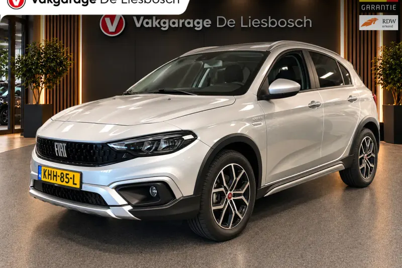 Fiat Tipo Cross (2022)