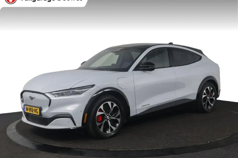 Ford Mustang Mach-E (2022)