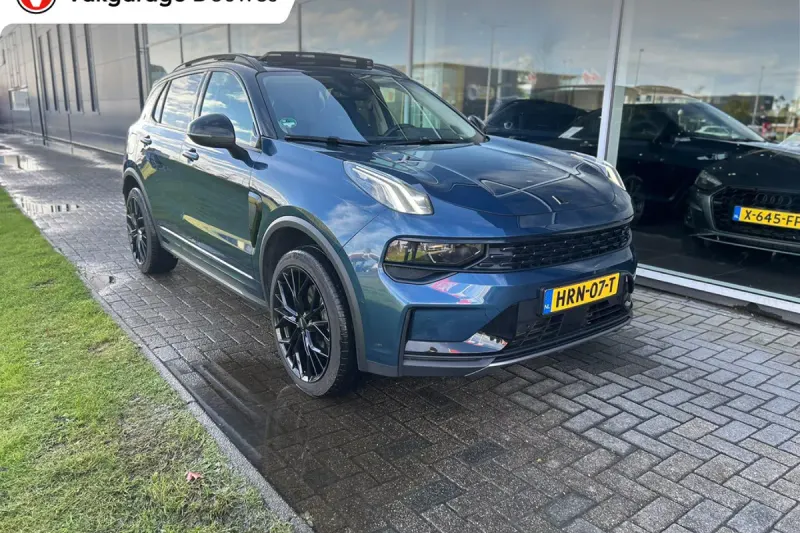 Lynk & Co 01 (2021)