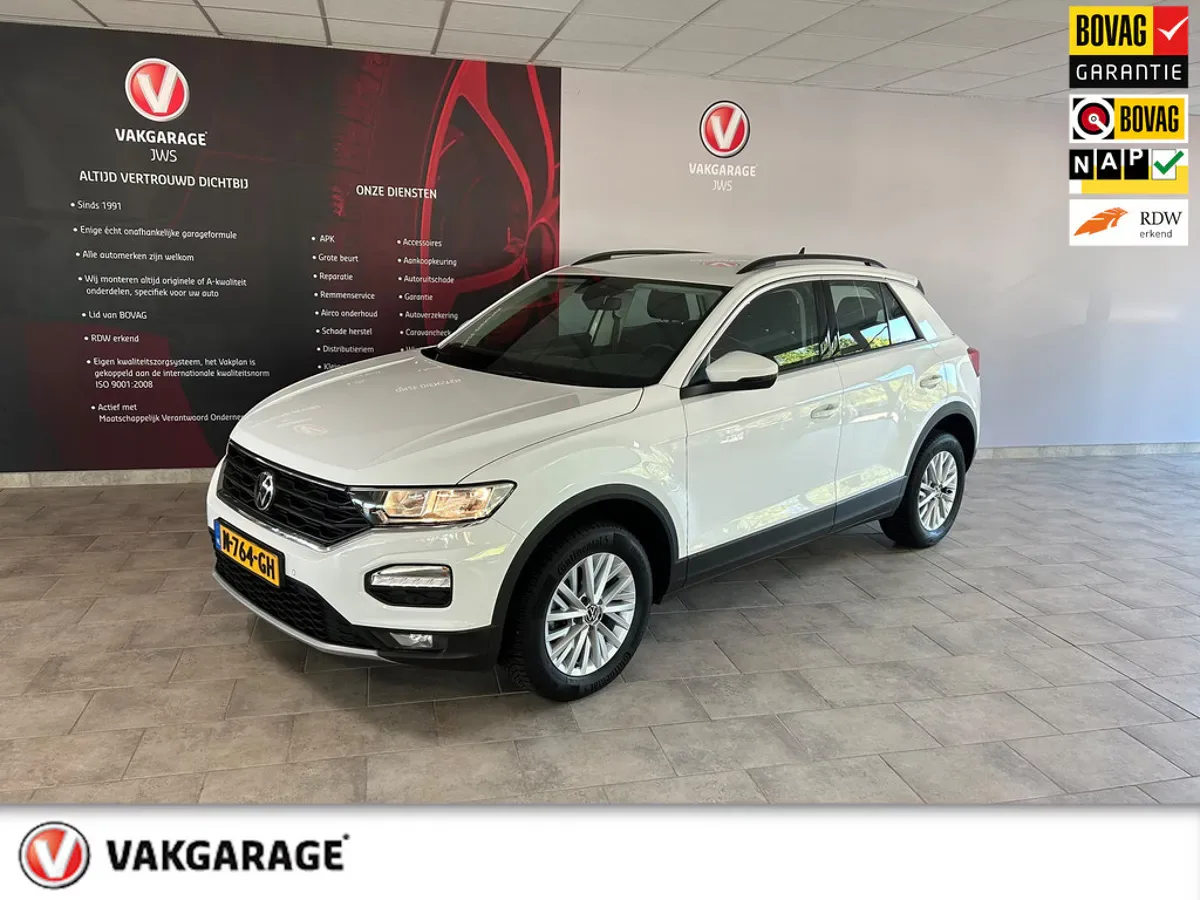 Volkswagen T-Roc (2021) — foto 1