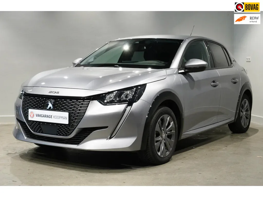 Peugeot e-208 (2021) — foto 1