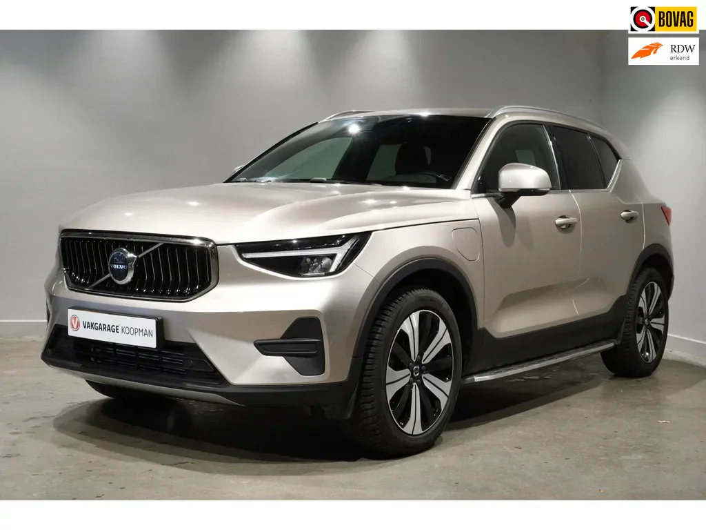 Volvo XC40 (2022) — foto 1