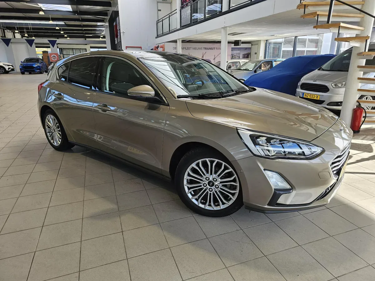 Ford Focus (2019) — foto 1