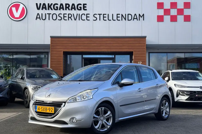 Peugeot 208 (2014)