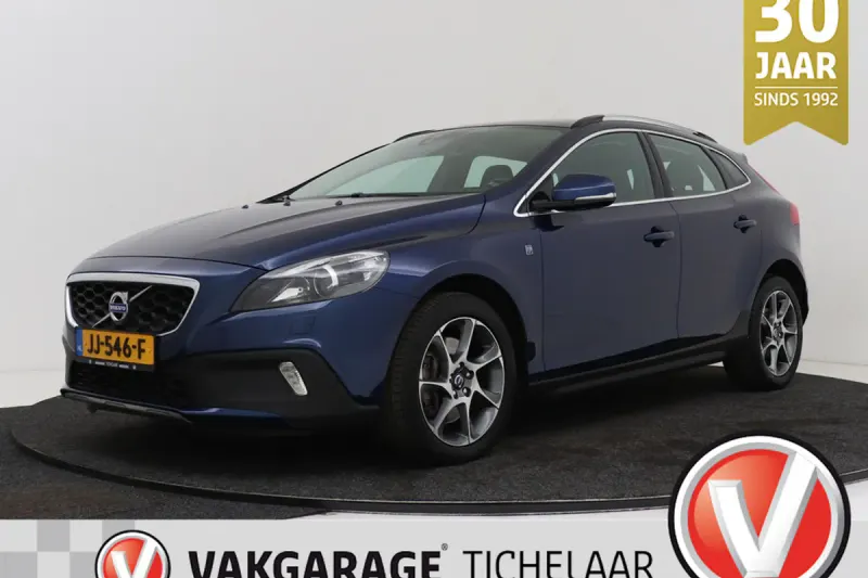 Volvo V40 Cross Country (2016)