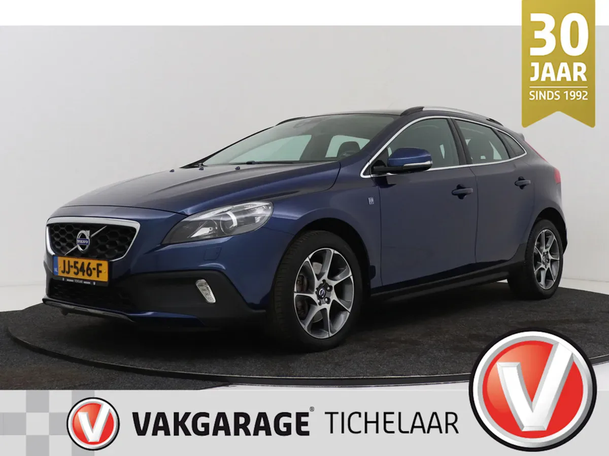 Volvo V40 Cross Country (2016) — foto 1