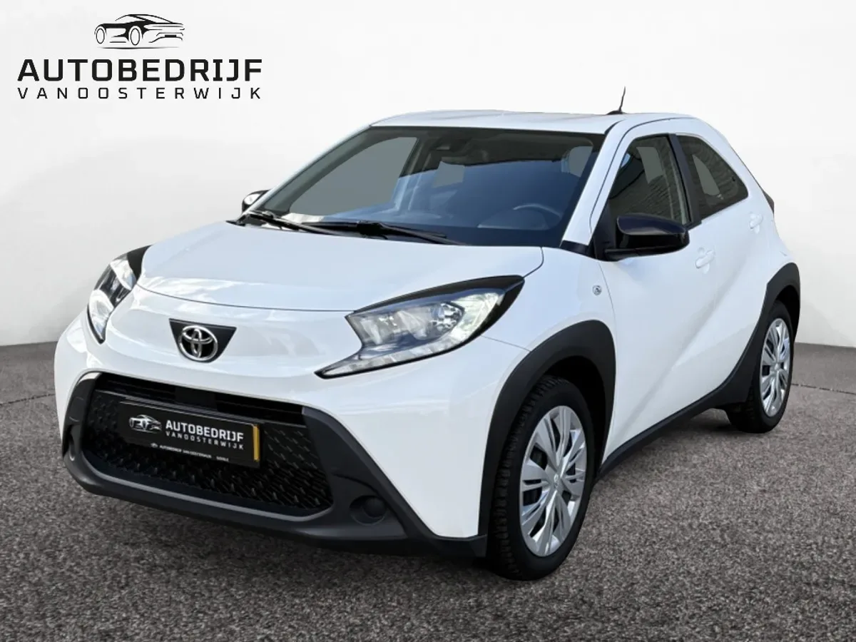 Toyota Aygo X (2022) — foto 1